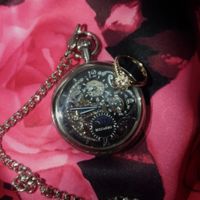 Su reloj y mi anillo 