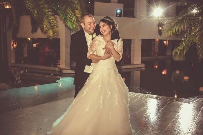 Ya casi un mes  de mi 1 de abril 👰💏💜 - 3