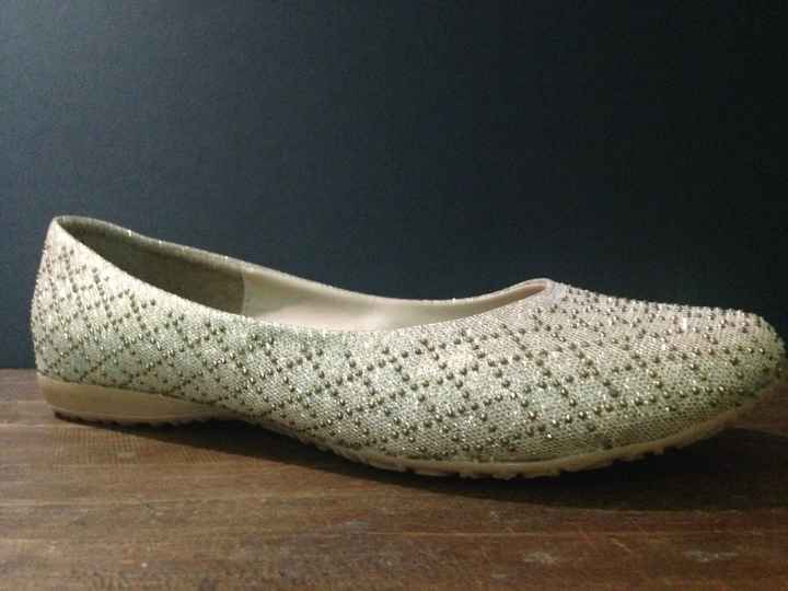 ¿Zapatos dorados o plateados? Vota por tu favorito. - 2