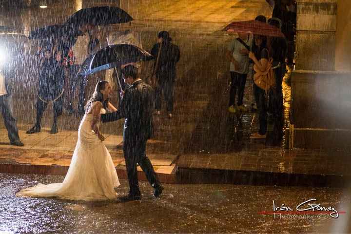 Save the date o trash the dress? - 1