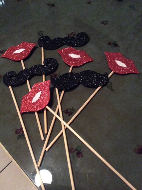 Mostachos y besos 