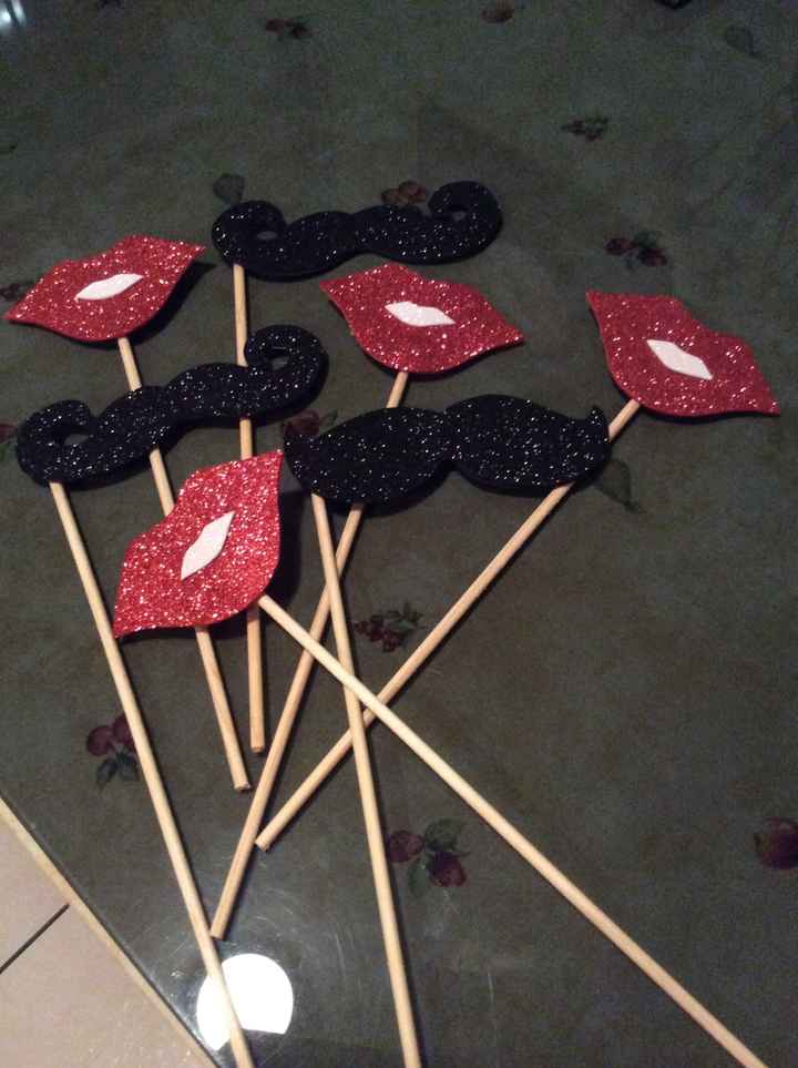 Mostachos y besos 