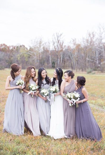 Vestidos varios  tonos gris- lila
