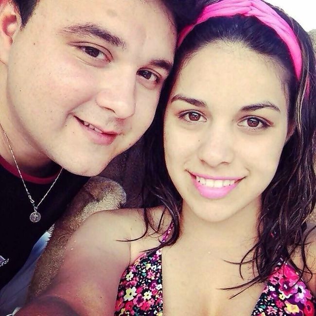 Fotos con su prometido.. - 3