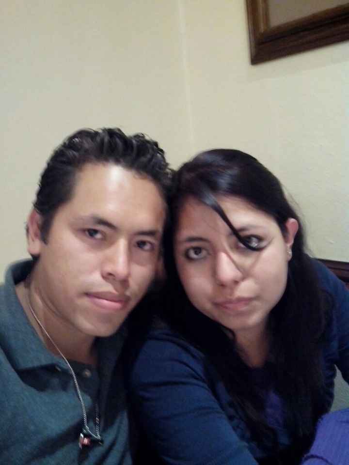 Sube una foto más antigua con tu pareja - 1