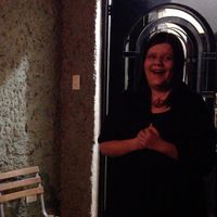 Saliendo a comprobar que era la serenata para mi y que no estaba alucinando.