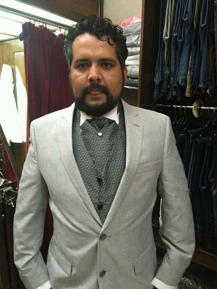 Trajes para el novio, boda de día - 1