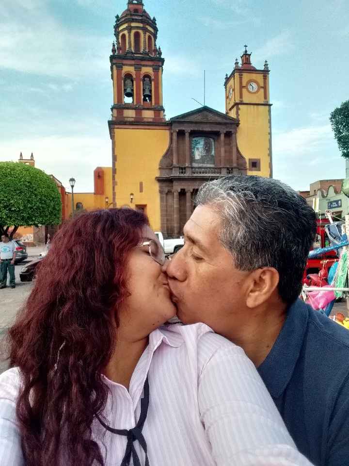 Muestren su beso favorito con su Fm/esposo - 3