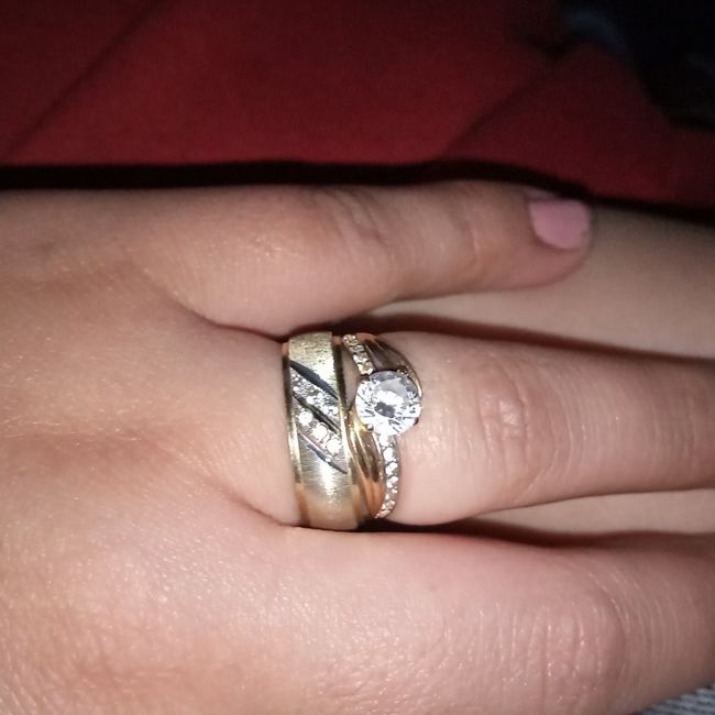 Les gustó su anillo de compromiso? 17