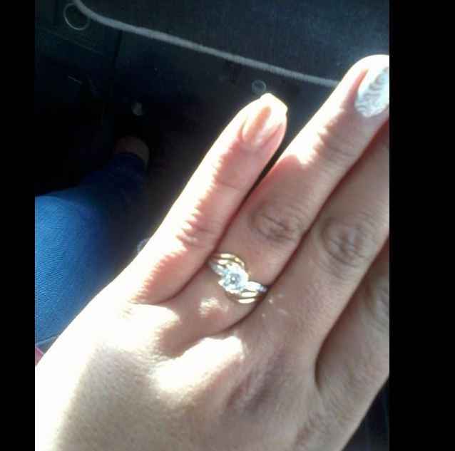 PRIMER FOTO DE MI ANILLO Y LA QUE ENVIE POR WATS