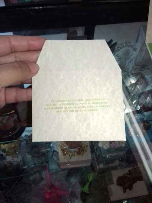 mi sobre para pedir dinero ahora solo me falta el buzon