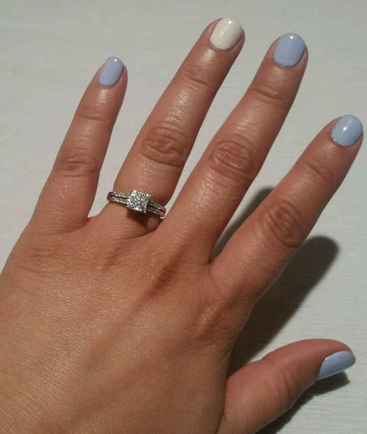 Chicas presumen sus anillos de compromiso!!!!  el mio ya lo mande hacer cuando lo tenga listo lo ens