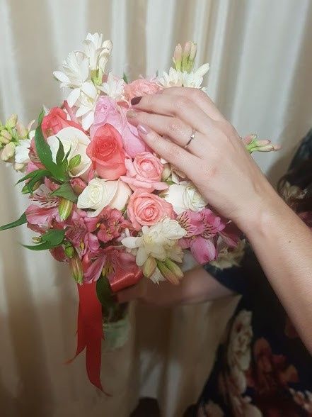 Mis florecitas con mi anillo 💓