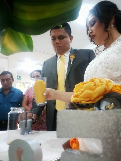 Detalles de la mesa en el salón