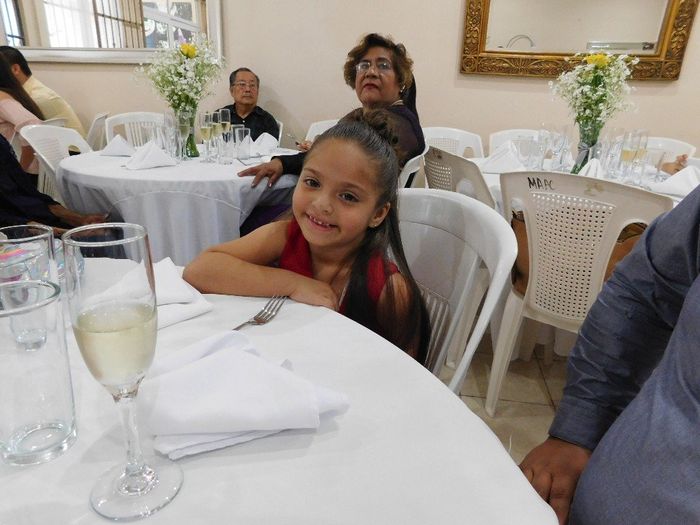 Algunos centros montados en las mesas.