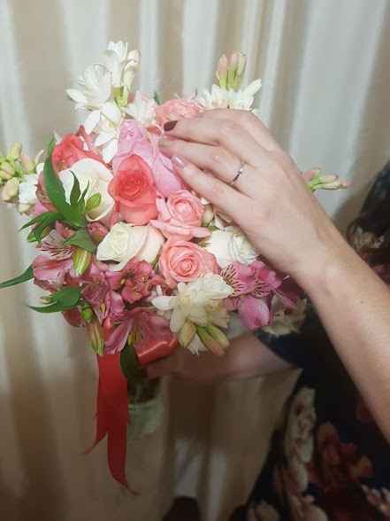 Mis florecitas con mi anillo 💓