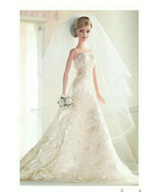 Tu boda:una muñeca vestida  de novia en la mesa principal 4