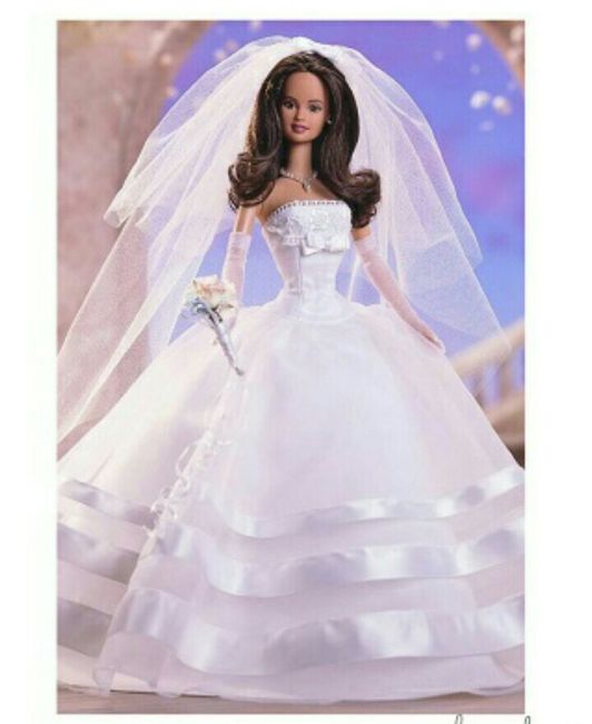 Tu boda:una muñeca vestida  de novia en la mesa principal 6