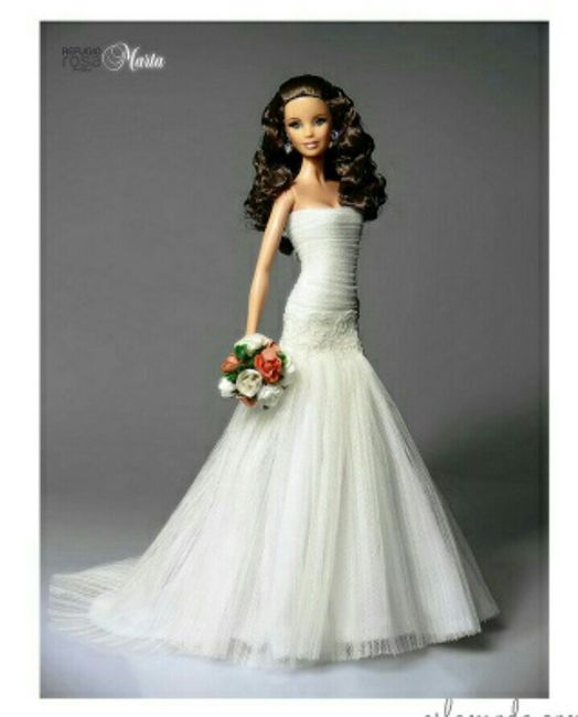 Tu boda:una muñeca vestida  de novia en la mesa principal 7