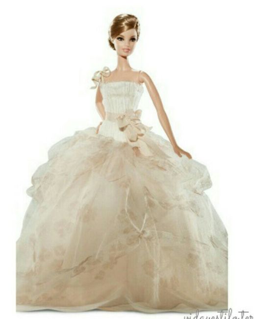 Tu boda:una muñeca vestida  de novia en la mesa principal 11