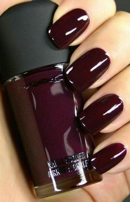 ¿usarías uñas oscuras en tu boda? 4