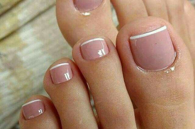 Uñas lindas también en los pies 6
