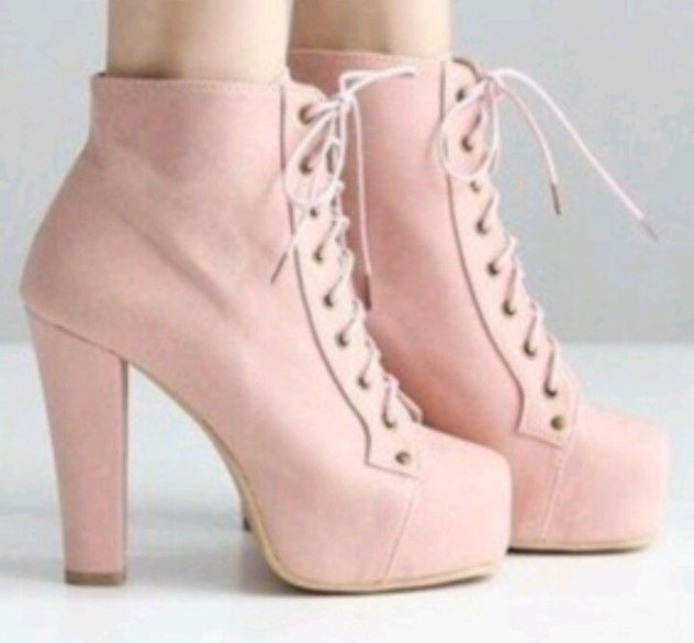 Botas y botines color rosa 14