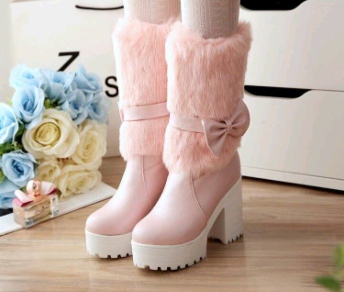 Botas y botines color rosa 15