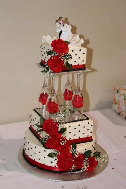 Pasteles con flores rojas 5