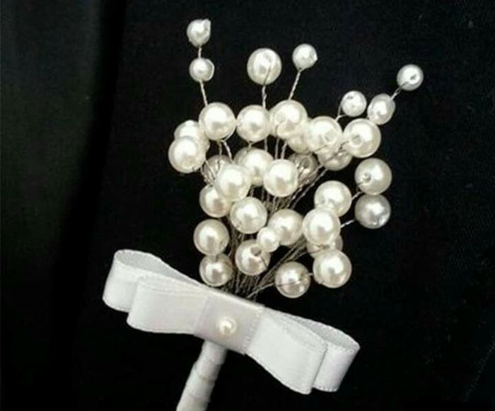 Boutonniere con perlas 1