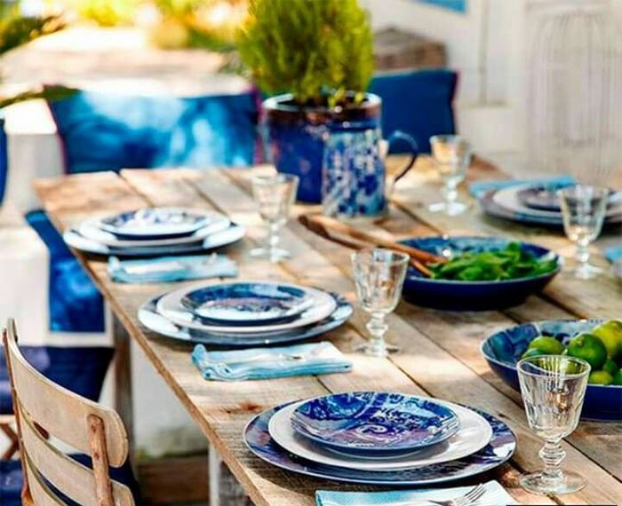 Classic blue en tus mesas 2