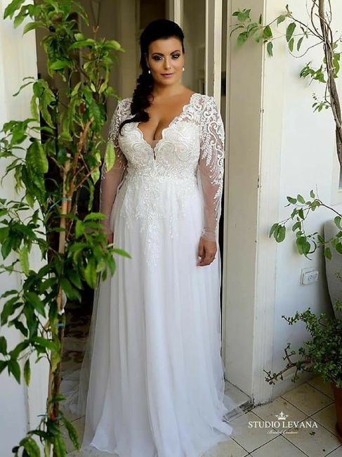 Vestidos con manga larga para novias curvy 6