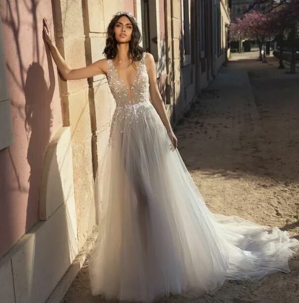 Vestidos de la colección 2020 Julie Vino 3