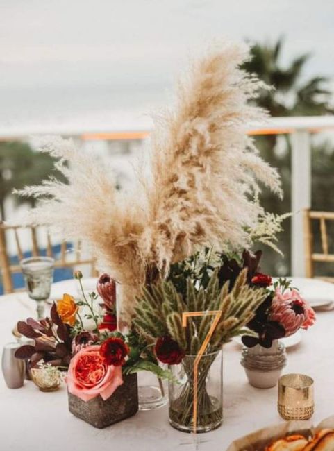 Centros de mesa con hierba de las Pampas 2
