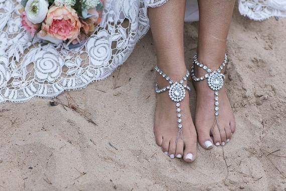 Sandalias para novia en playa 9