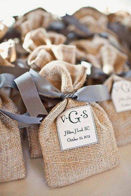 Bolsitas de yute para tus souvenirs 10