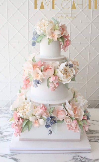 Pasteles con flores entre piso y piso 🌹🌸🌺 4