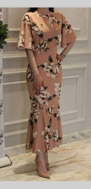 Vestidos con flores para invitadas 2