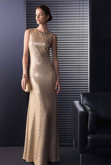 Vestidos en dorado para invitadas 6