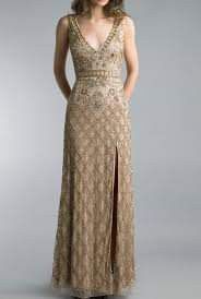 Vestidos en dorado para invitadas 16