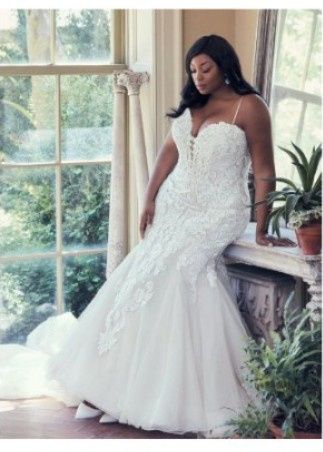 Vestidos curvy colección otoño 2020 Maggie Sottero 8