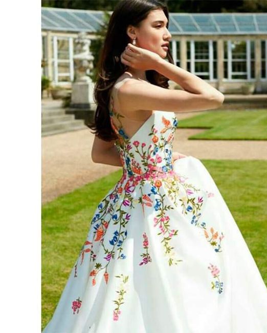 Vestidos con toques florales 🏵️🌺🌸 5