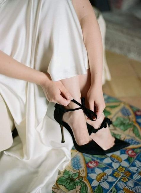 ¿Usarías zapatos negros en tu boda? 1