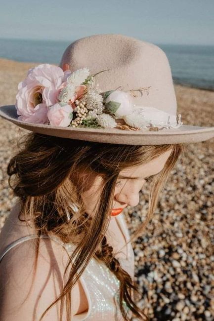 Sombreros para novias 1