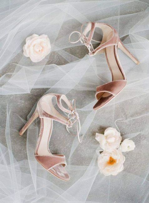 Zapatillas ideales para una boda en verano 1