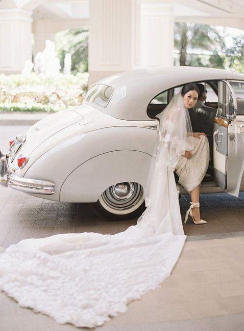 Fotografías de novias en el auto de bodas 8