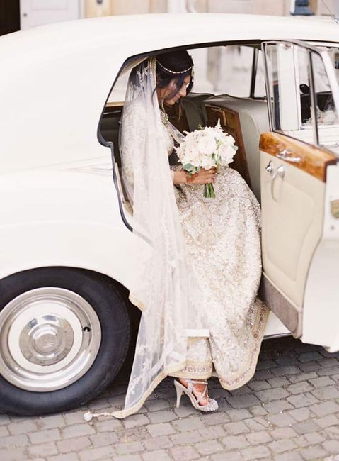 Fotografías de novias en el auto de bodas 9