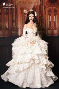 Una réplica de tu vestido en una Barbie 7