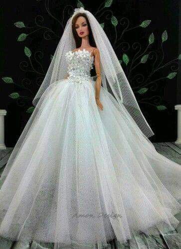 Una réplica de tu vestido en una Barbie 8