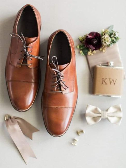 Zapatos de color café para tu fm 4